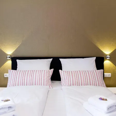 Arthotel Ana Gold Hotell 3*